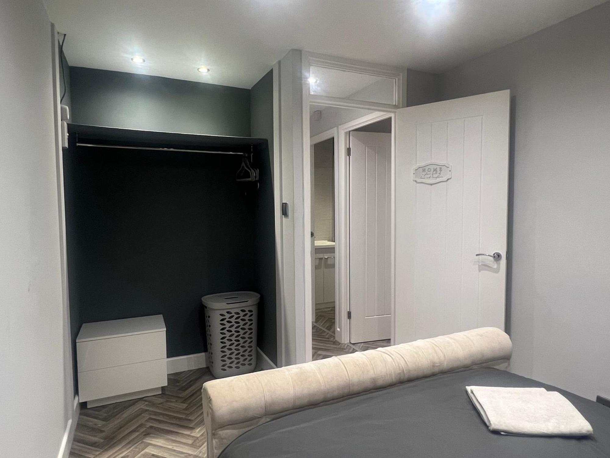 Broadway Retreat With Free Parking Apartment Herne Bay Exterior photo
